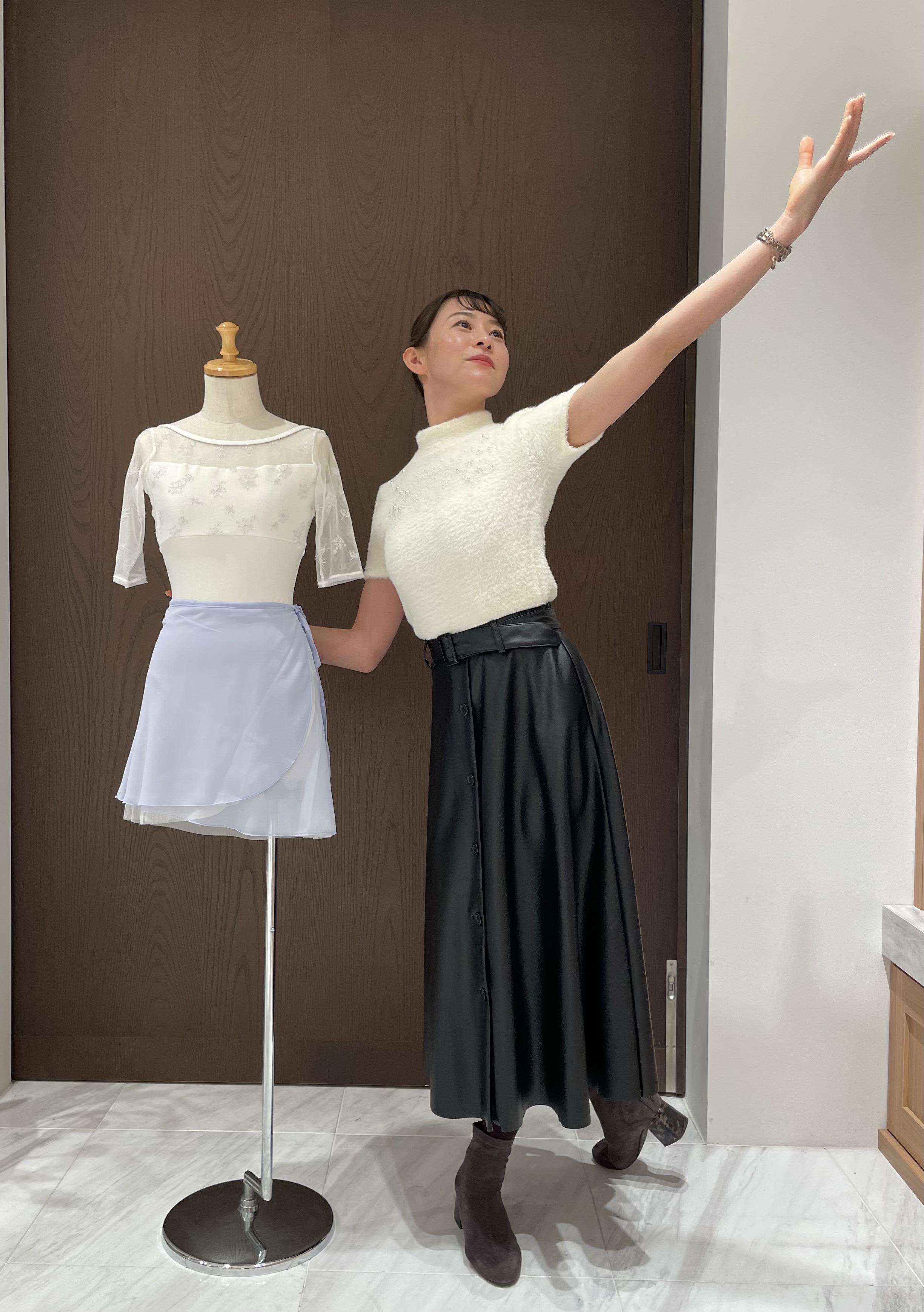 チャコット　レオタード　Mサイズ　 （小林美奈さん着用モデル） 20231110_1281460108_3.jpg