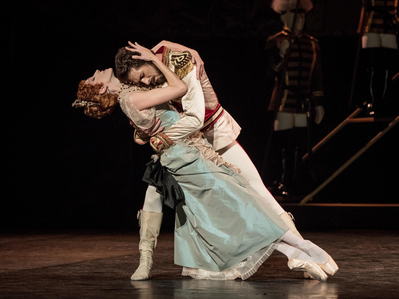 0198_MAYERLING_Kenneth-MacMillan_Mathieu-Ganio--Prince-Rodolphe--Laura-Hecquet--Marie-Larisch-(C)Ann_Ray_Opera_national_de_Paris.JPG