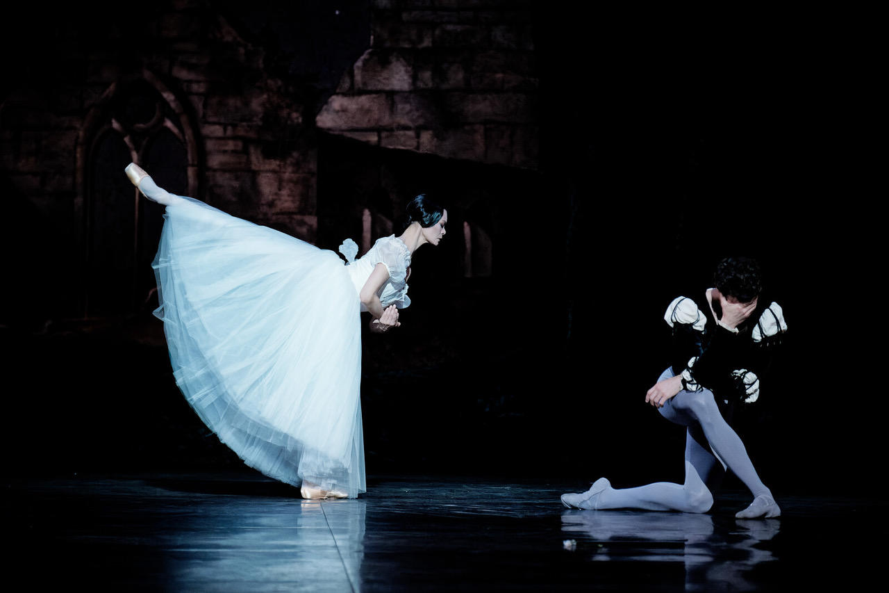 03_Agathe_Poupeney___Opera_national_de_Paris-GISELLE--Jean-CORALLI-Jules-PERROT--Alice-Renavand--Giselle--M.-Ganio--Albrecht----Agathe-Poupeney-OnP-2122-086-1600px.jpeg