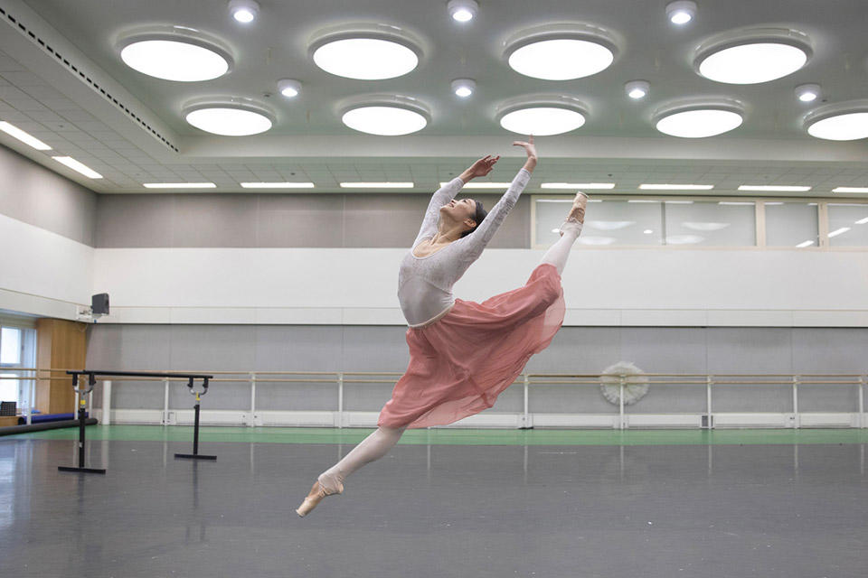 Fumi-Kaneko-in-rehearsal-for-Don-Quixote,-The-Royal-Ballet-©-2019-ROH.-Photograph-by-Andrej-Uspenski.jpg