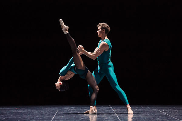 "In The Middle" Robyn Hendricks & Kevin Jackson Photo by Daniel Boud