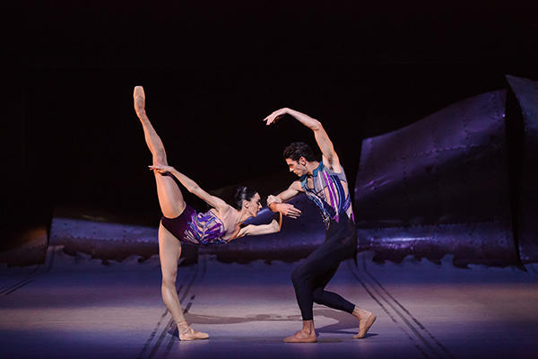 "DGV" Amy Harris & Andrew Killian Photo by Daniel Boud