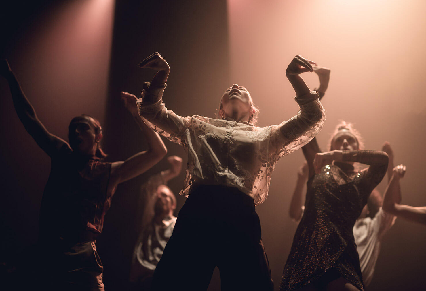 【サブ舞台写真】ホフェッシュ・シェクター・カンパニー『Theatre-of-Dreams』Photo.Tom-Visser.jpg