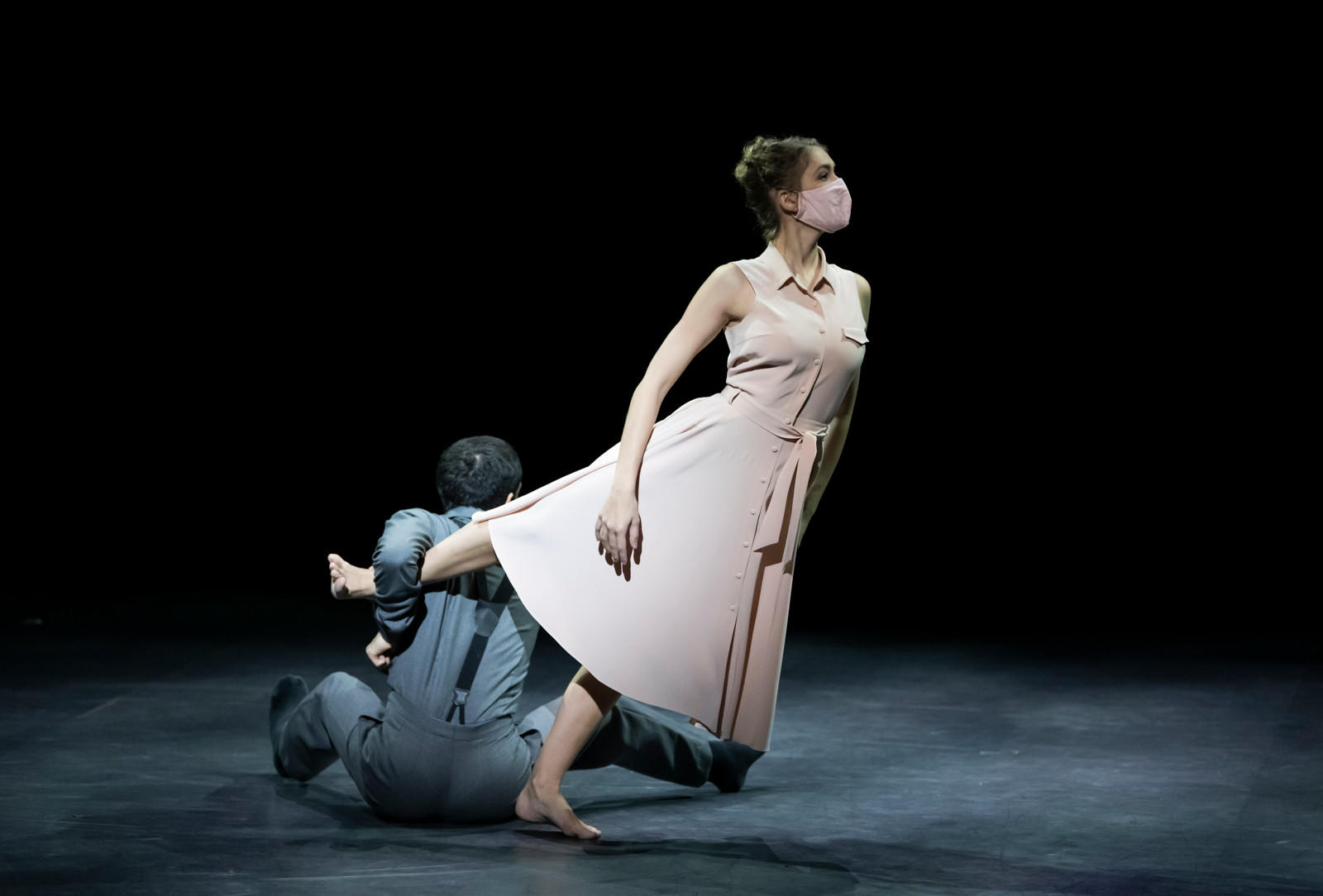 1ulien_Benhamou___Opera_national_de_Paris-CLOUDS-INSIDE--Tess-Voelker--Marion-Gautier-de-Charnace--Antonin-Monie--c--Julien-Benhamou-OnP--DSC_5040---1600px.JPG