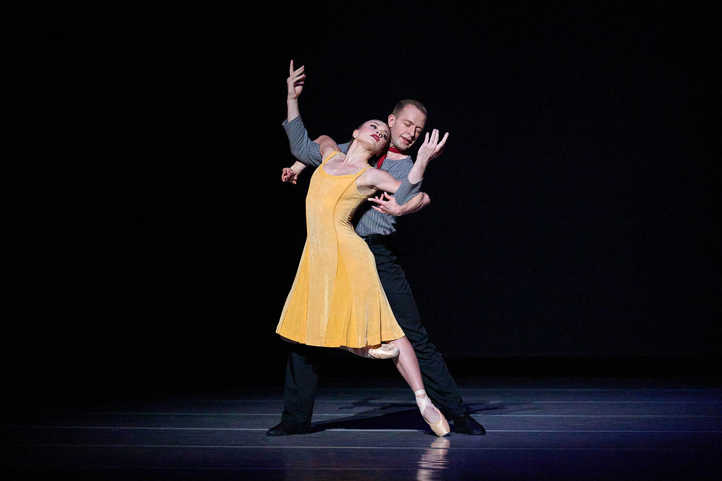 『CAROUSEL(回転木馬)』よりパ・ド・ドゥ(クリストファー・ウィールドン 振付)