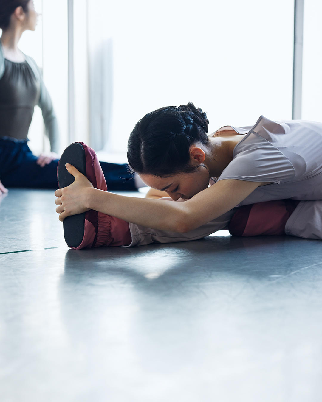 210331_ballet_warmup_1.jpg