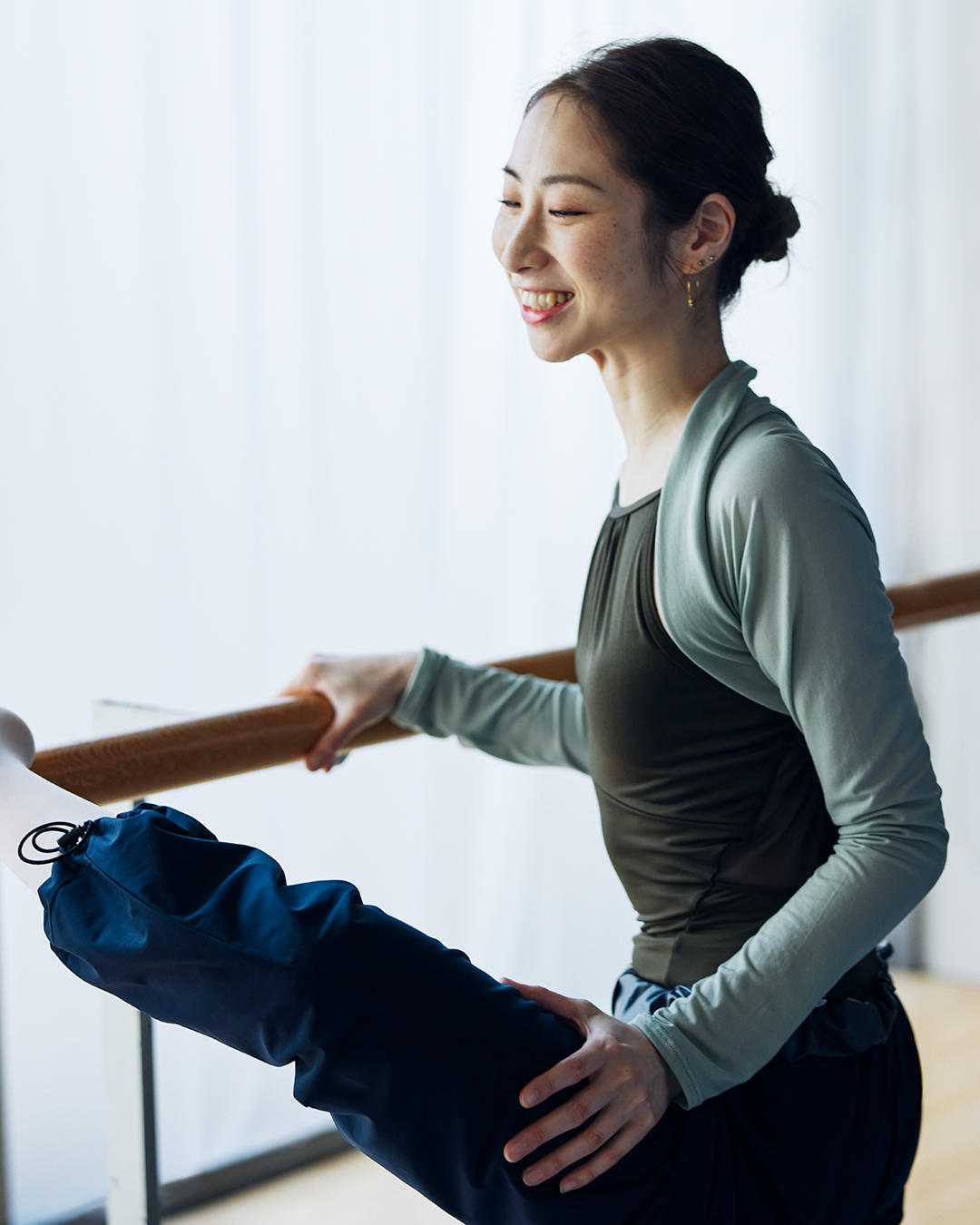 210331_ballet_warmup_5.jpg