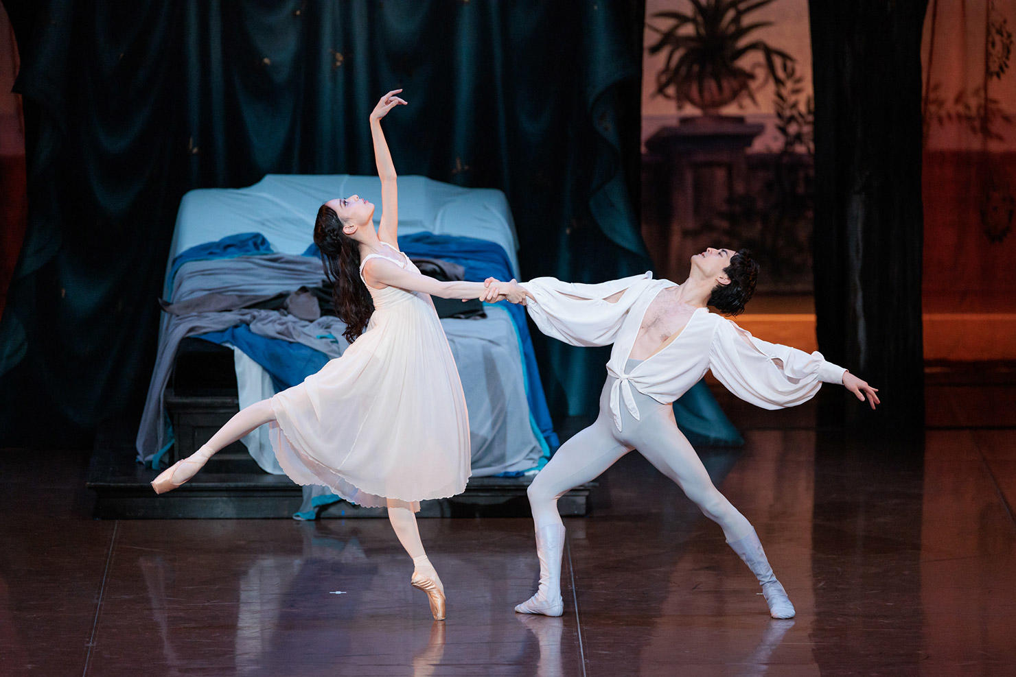 24-0525_Romeo-and-Juliet_2432_photo_Shoko-Matsuhashi.jpg