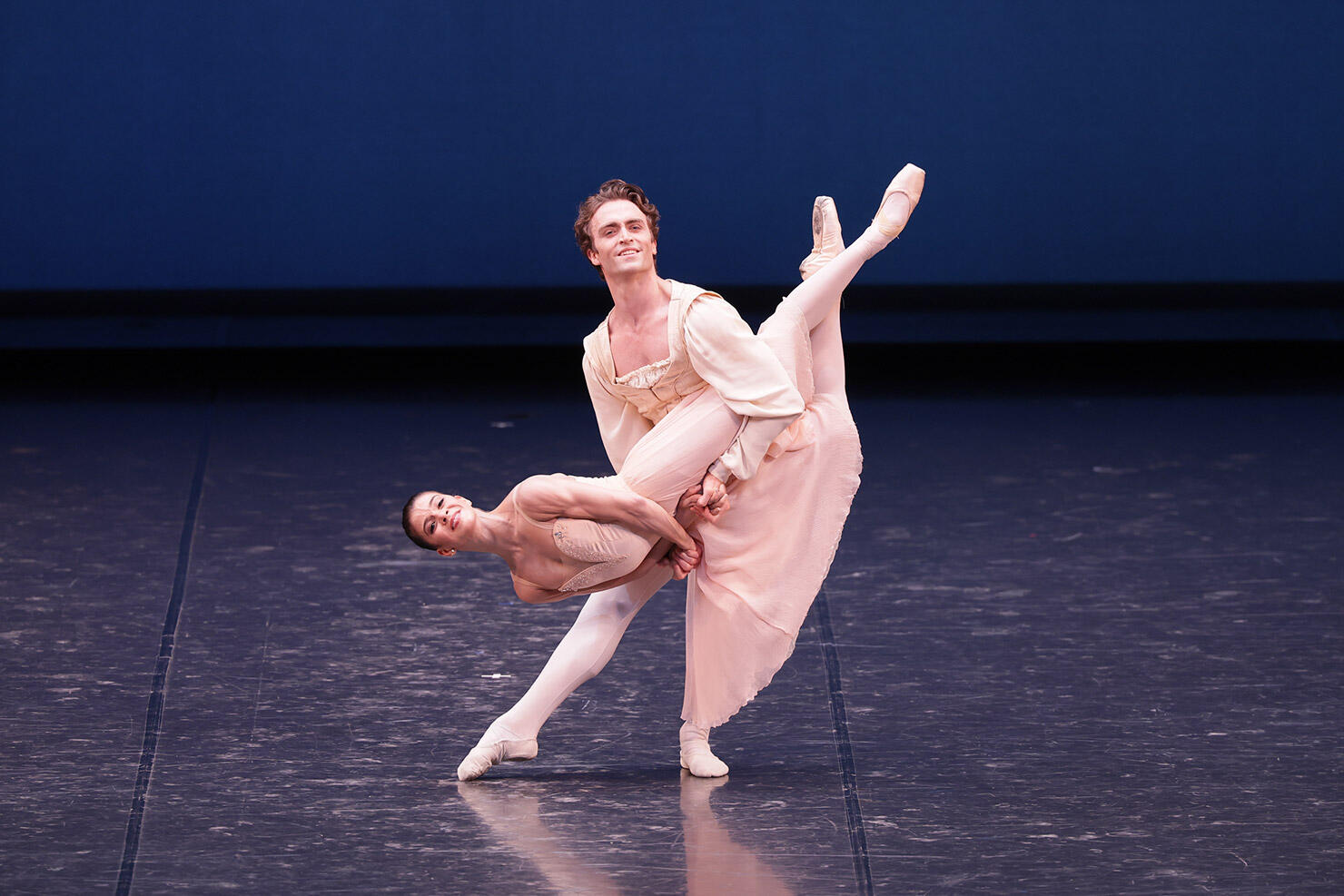 25-0805_Ballet-Supreme-B_Tchaikovsky-PDD_Magri,-Ball_KH3_2494_photo-Kiyonori-Hasegawa.jpg