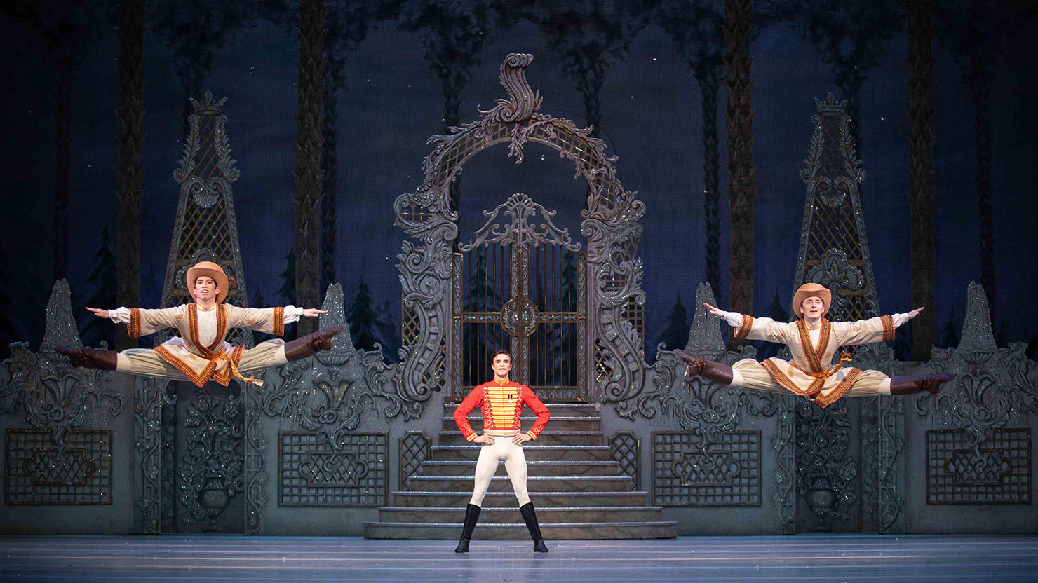 Leo-Dixon-as-Hans-Peter-with-Taisuke-Nakao-and-Joshua-Junker-in-the-Russian-Dance,-The-Nutcracker-©-ROH-2023-Photographed-by-Alice-Pennefather_R.jpg