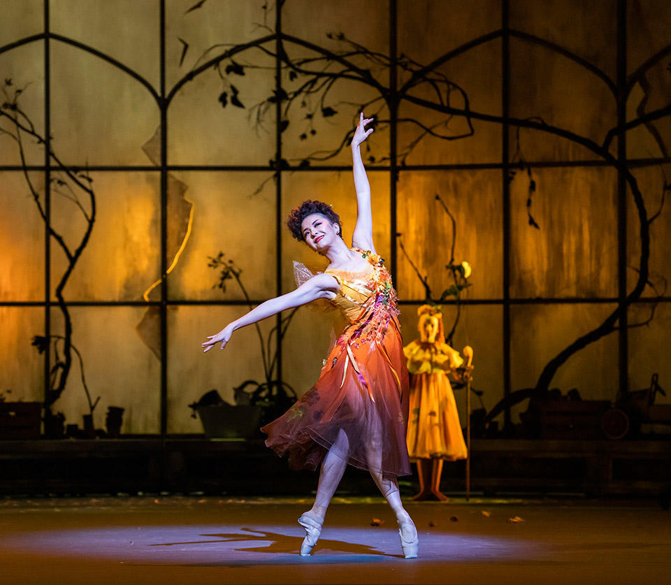シンデレラ Yuhui-Choe-in-Cinderella,-The-Royal-Ballet-©2023-Tristram-Kenton