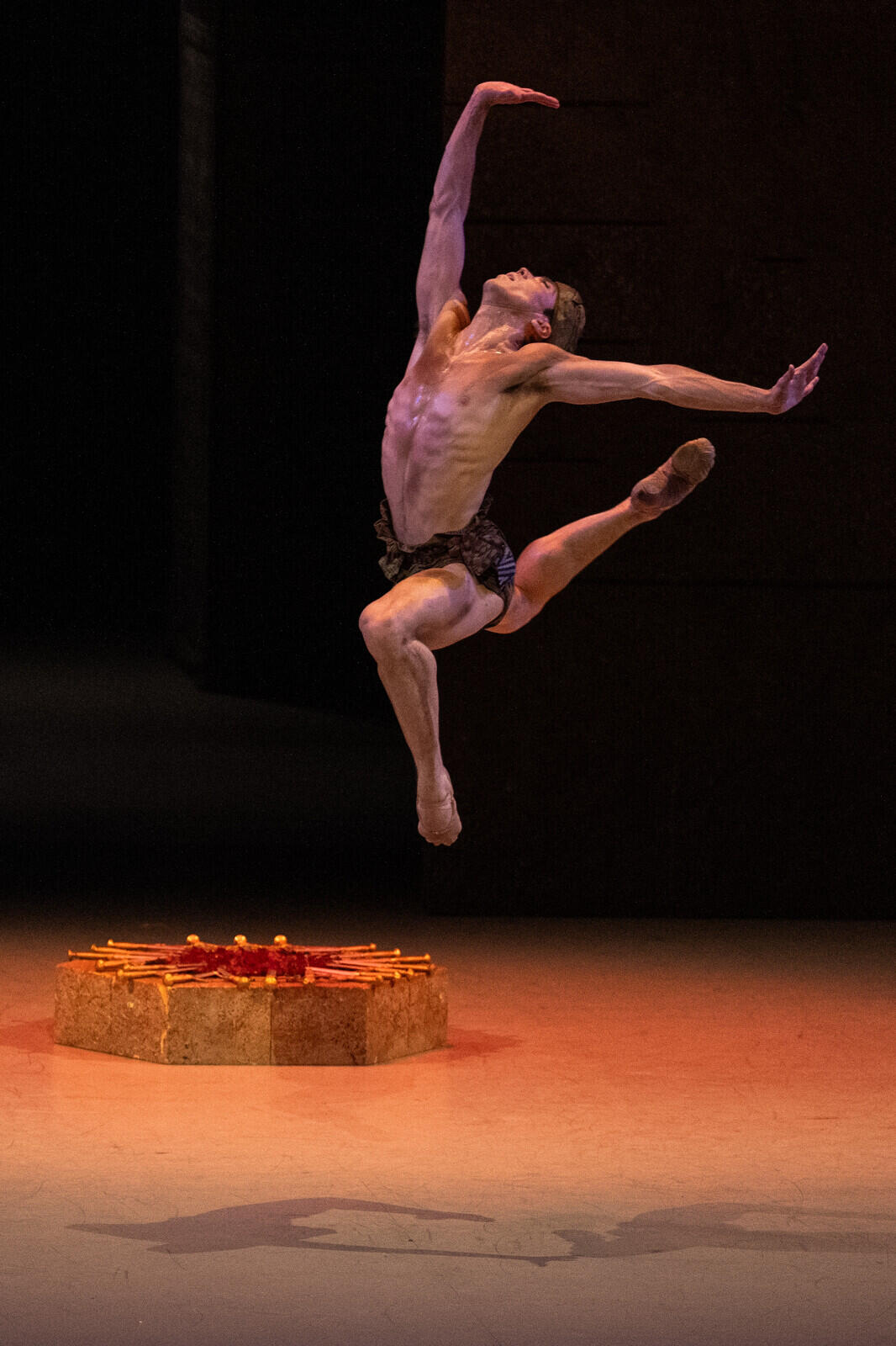 31055-Yonathan_Kellerman___OnP-LA-BAYADERE--Rudolf-Noureev---K-Bellali-c-YKellerman-OnP-1278-1600px.JPG