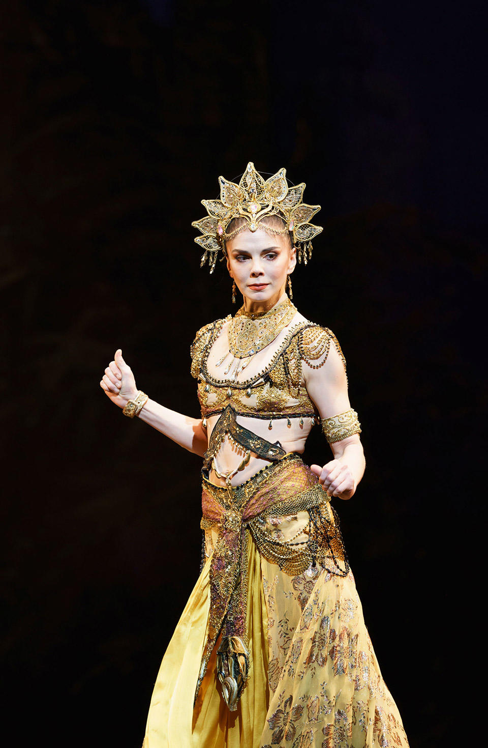 La-Bayadère.-Natalia-Osipova-as-Gamzatti.-©ROH,-2018.-Photographed-by-Bill-Cooper.jpg