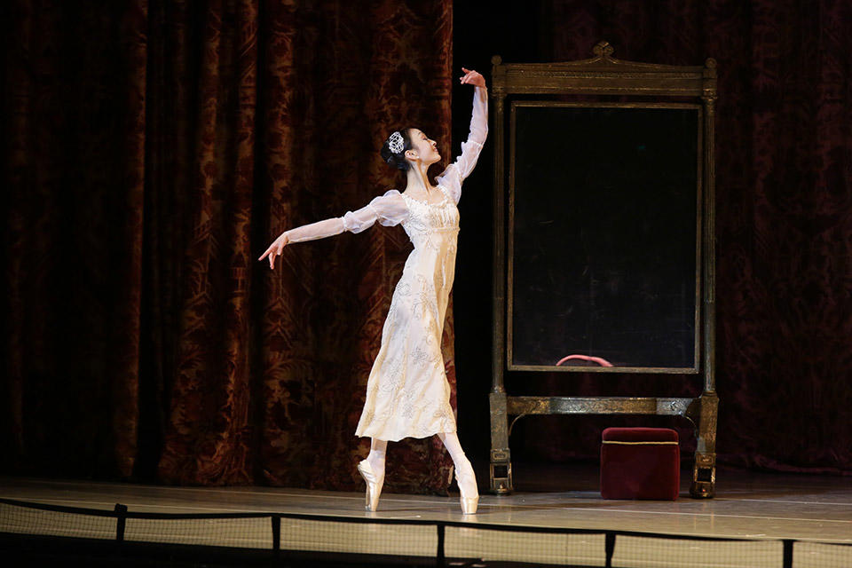 Romeo-and-Juliet-by-Natasha-Razina-©-State-Academic-Mariinsky-Theatre-(1).jpg