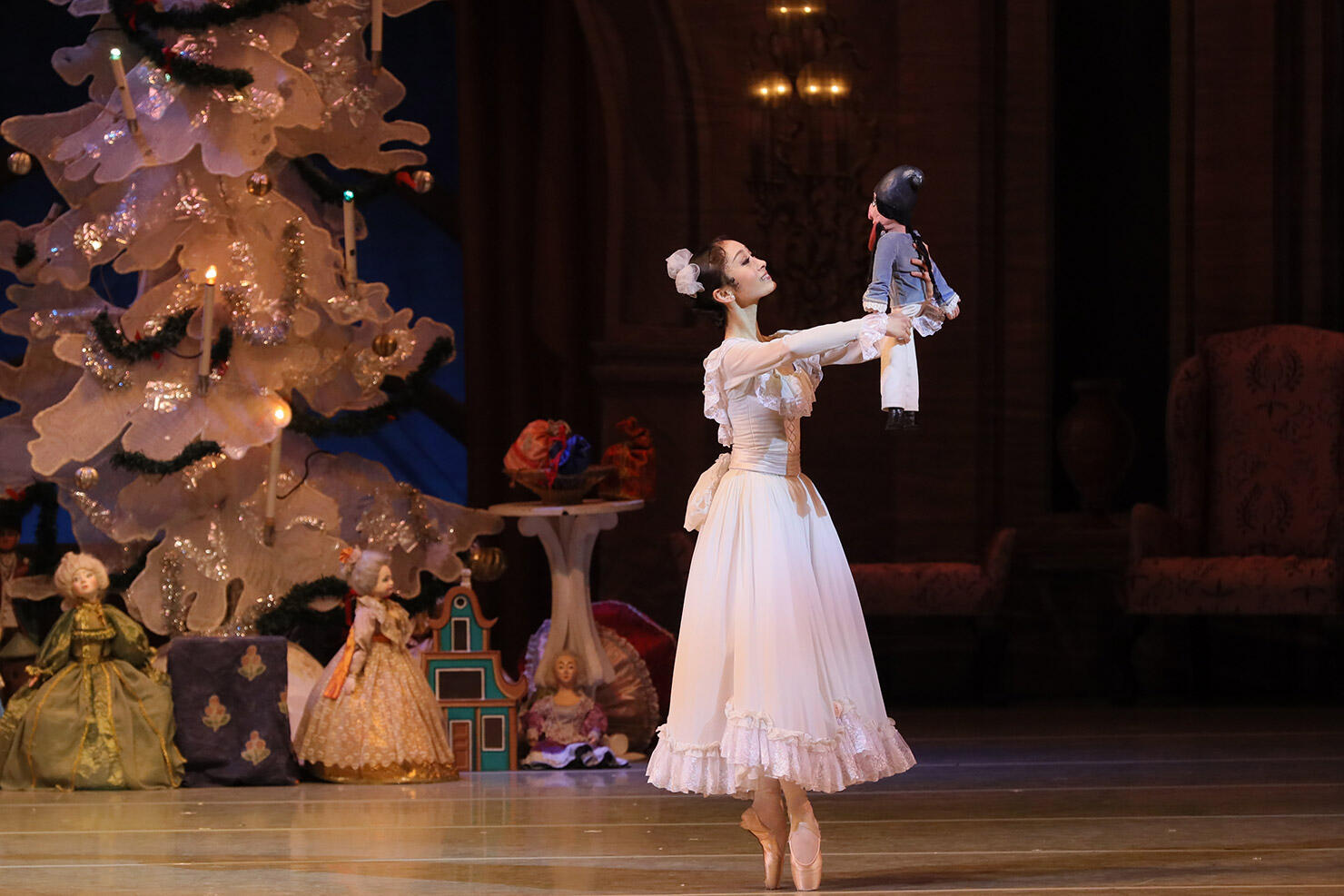 The-Nutcracker-by-Natasha-Razina_2022-©-Mariinsky-Theatr-(1).jpg
