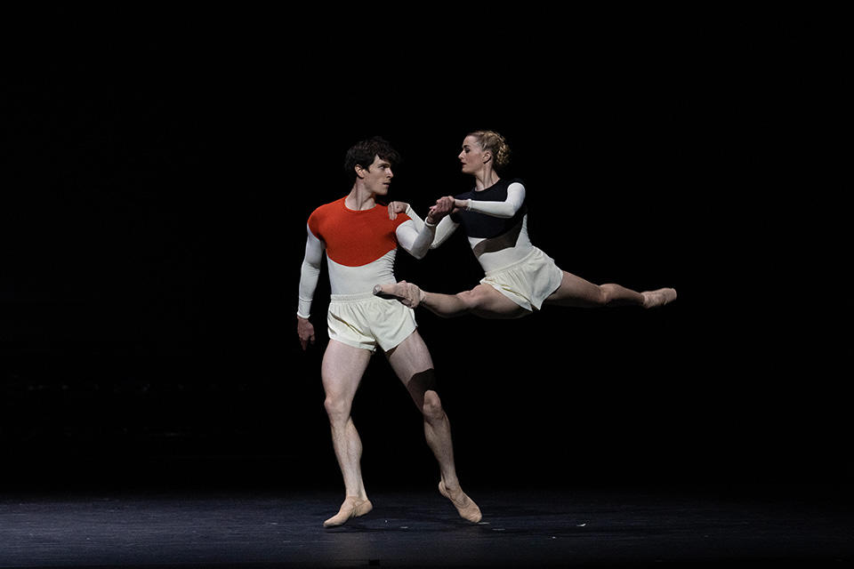 ダイヤモンド・セレブレーション＜サブ4╱ディスパッチ・デュエット＞William-Bracewell-and-Anna-Rose-O'Sullivan-in-Dispatch-Duet,-The-Royal-Ballet-©2022-ROH.-Photographed-by-Andrej-Uspenski-1.jpg