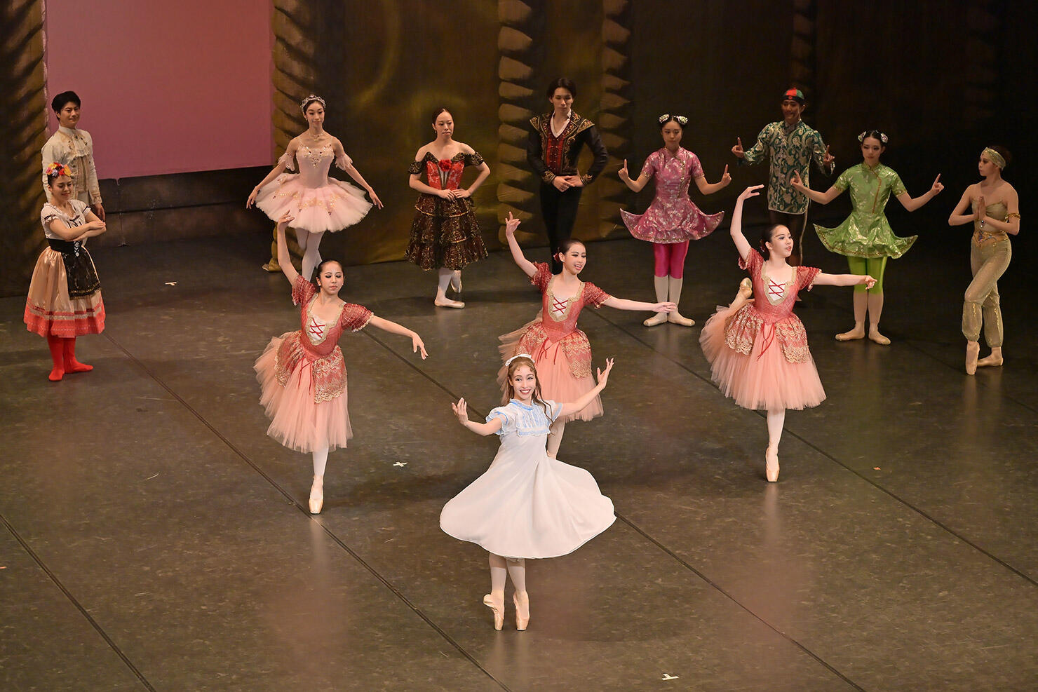 I-Tamaki-Ballet-Concert-「胡桃割り人形より第3幕お菓子の国」 撮影:テス大阪.jpg