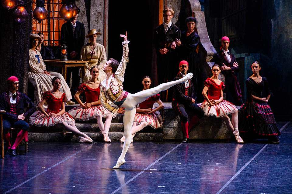 5_Leonid-Sarafanov-as-Basilio-La_Scala_Don_Quixote_QPAC-Photographer-Darren-Thomas_0507.jpg