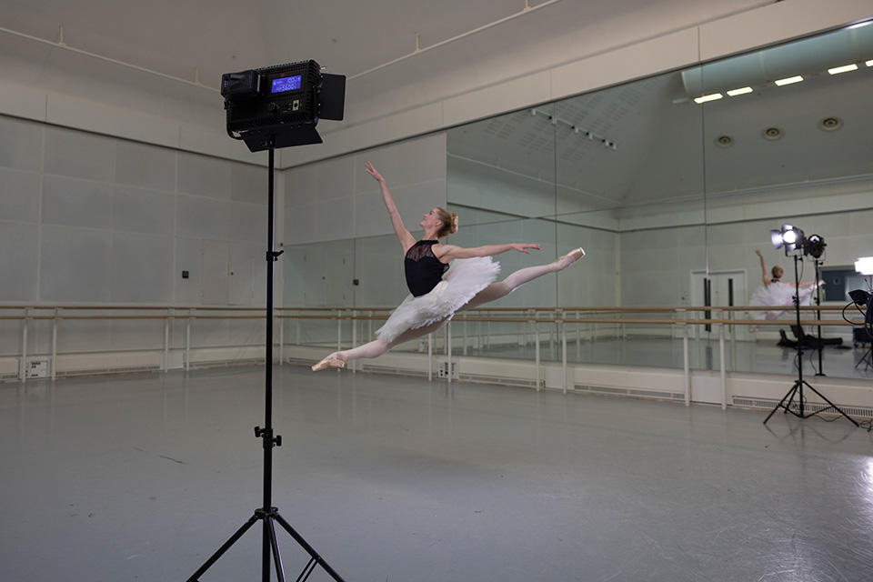 Anna-Rose-O'Sullivan,-The-Royal-Ballet---World-Ballet-Day-2022-©2022-ROH.-Photograph-by-Andrej-Uspenski-(1).jpg