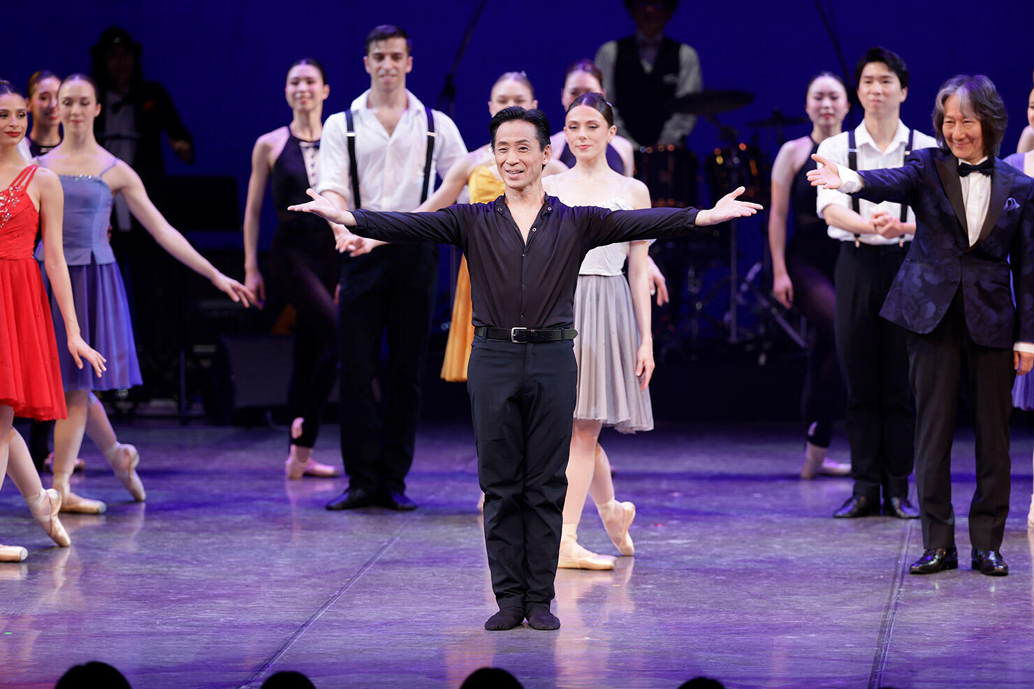 6curtaincall-0868.jpg