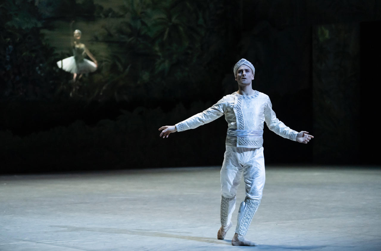 OPB La Bayadère  Alu 3  c Julien Benhamou.jpeg