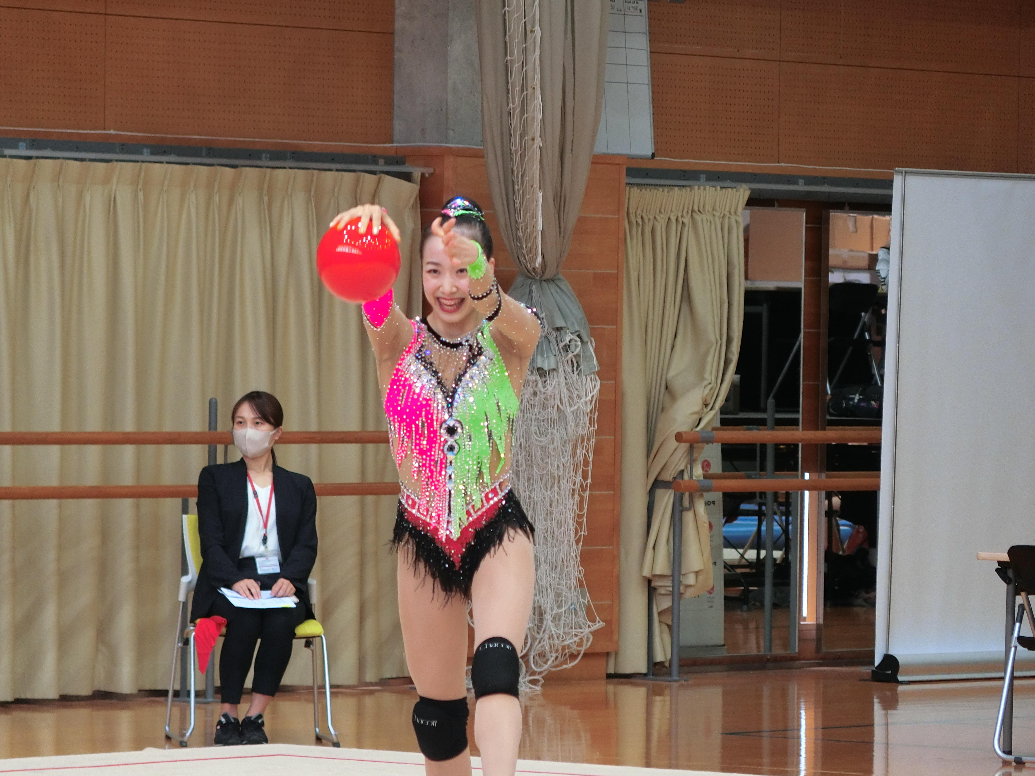 新体操日本代表フェアリージャパン Pola 有観客での世界新体操へ 表現に磨きを チャコット