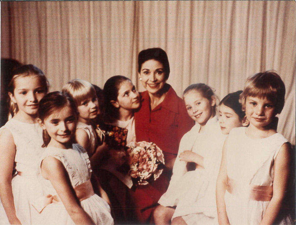 Fonteyn_children_1972_(c)-Felix-Fonteyn.jpg