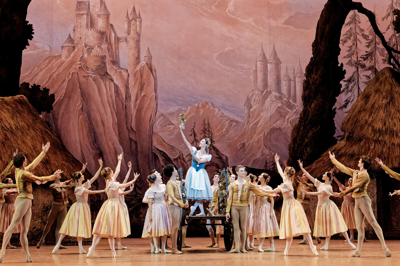 GISELLE--Jean-CORALLI-Jules-PERROT--Dorothee-Gilbert--Giselle----Agathe-Poupeney-OnP-2122-154-1600px.JPG