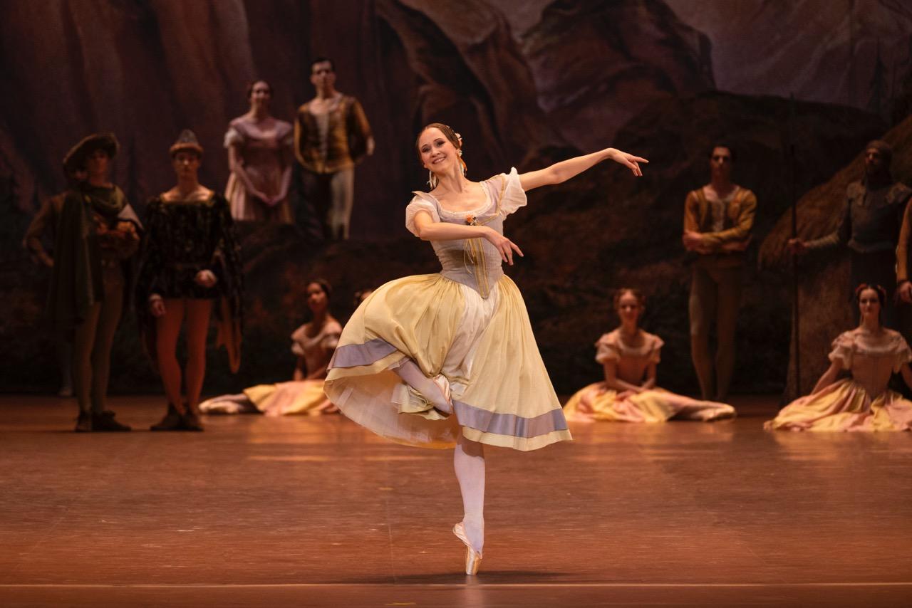 Giselle (Jean Coralli, Jules Perrot) - Bianca Scudamore (c)Yonathan Kellerman OnP 1920_164.jpeg