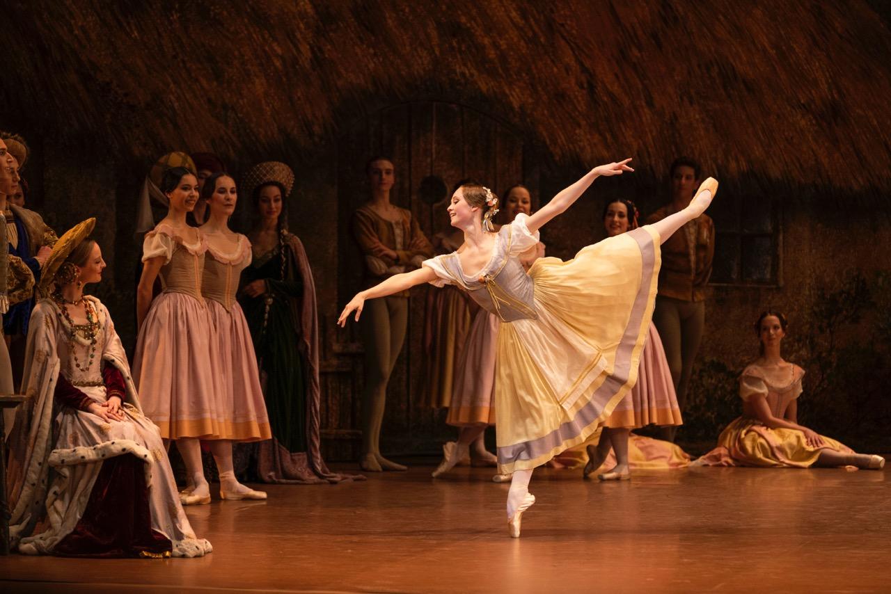 Giselle (Jean Coralli, Jules Perrot) - Bianca Scudamore (c)Yonathan Kellerman OnP 1920_166.jpeg