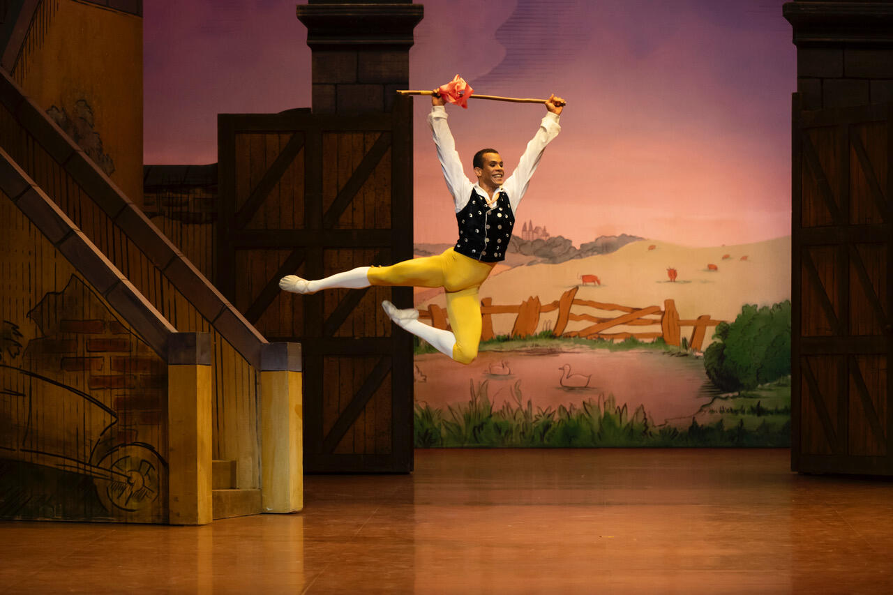 LA FILLE MAL GARDEE (F Ashton), Jack Gasztowtt (c) Benoite Fanton OnP 21.jpeg