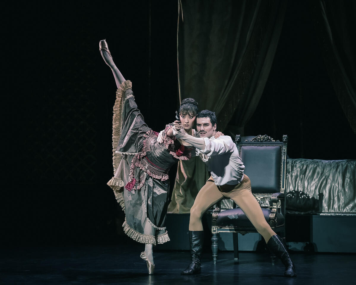 MHB_1860_MAYERLING_K MacMillan_H Kang P Marque (c) Maria-Helena Buckley OnP.jpg