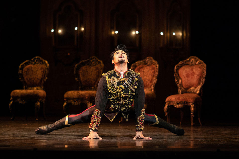 Mayerling.-Ryoichi-Hirano-as-Rudolf.-(c)-ROH,-2018.-Photographed-by-Helen-Maybanks.jpg