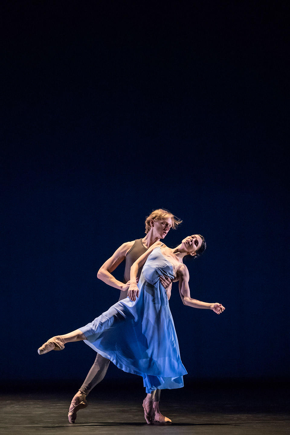 Natalia-Osipova-and-David-Hallberg_Valse-Triste-(3).jpg