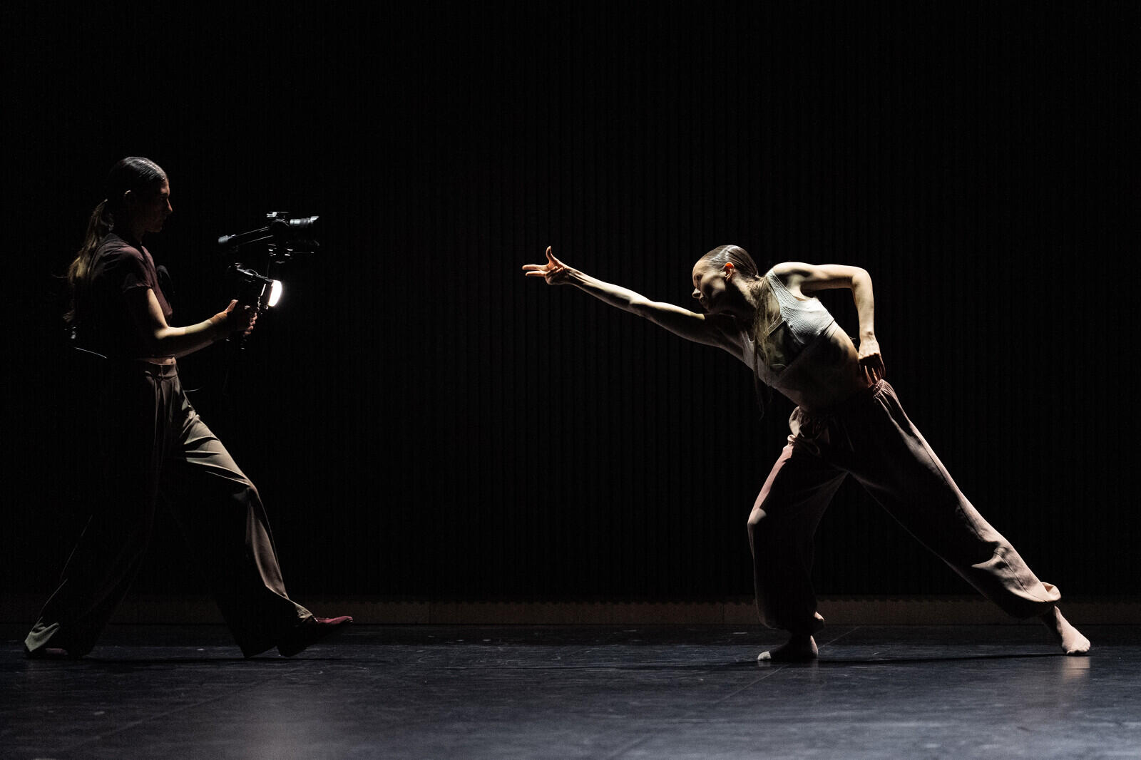 OPB  ARENA 3  Caroline Osmont. Lola Famery c Yonathan Kellerman 1600px.JPG