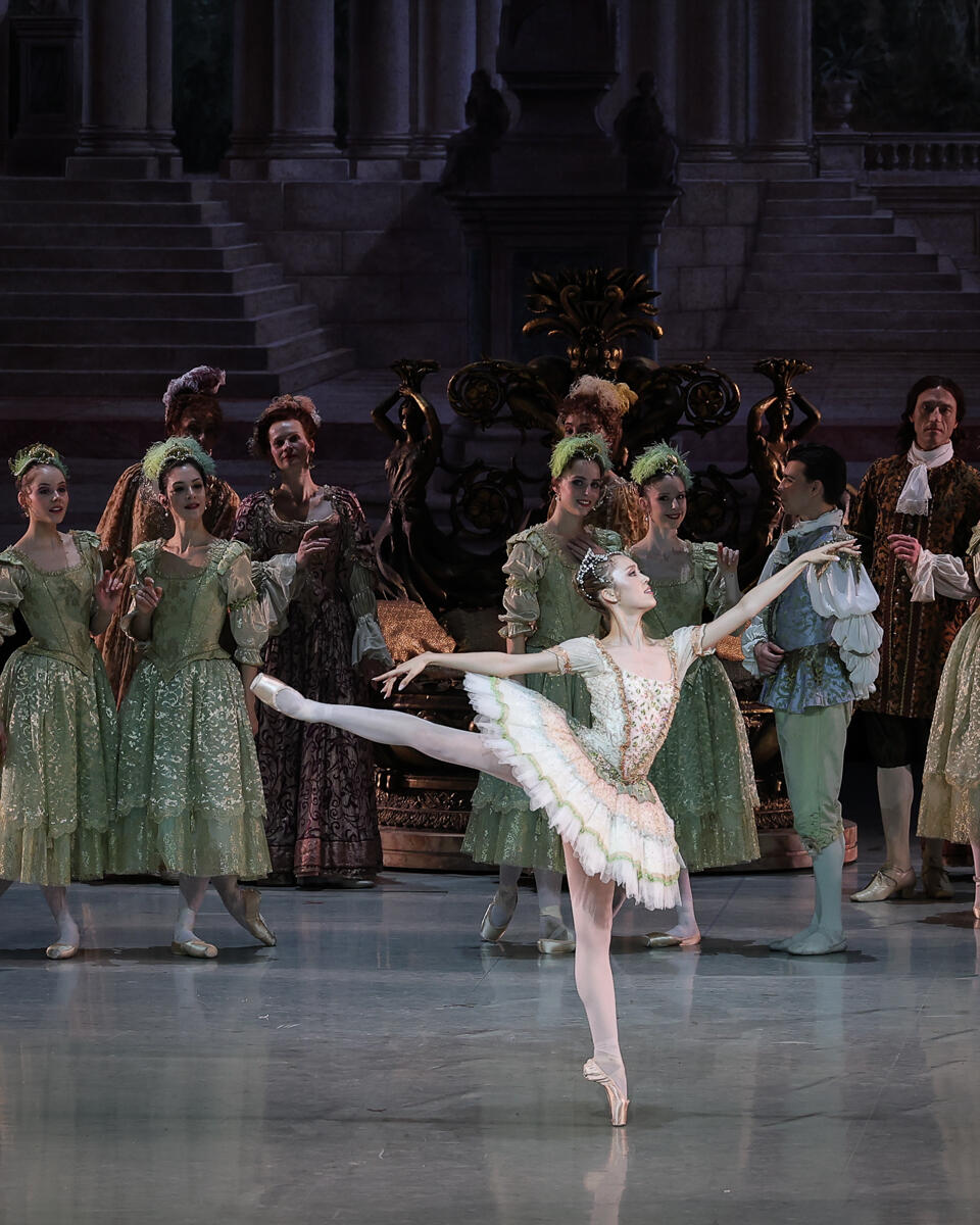OPB La BELLE AU BOIS DORMANT 7 Clara Mousseigne c Maria Helena Buckley .JPG