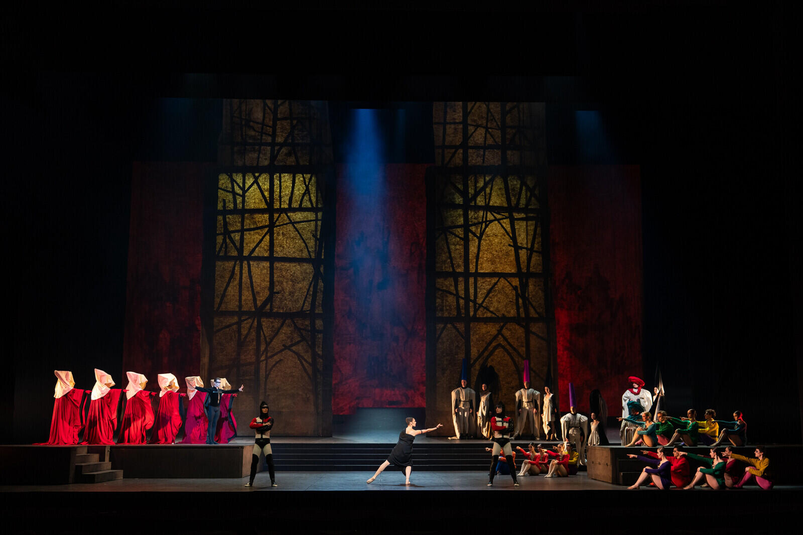 OPB ND de Paris 15. corp de ballet   Roxane c Yonathan Kellerman OnP.JPG