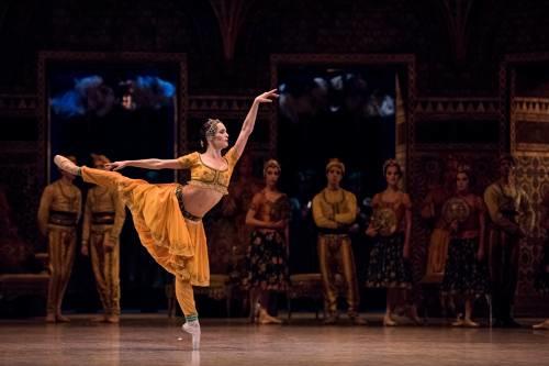 OPB bayadere 2015 2 c Little Shao amandine albisson.jpg