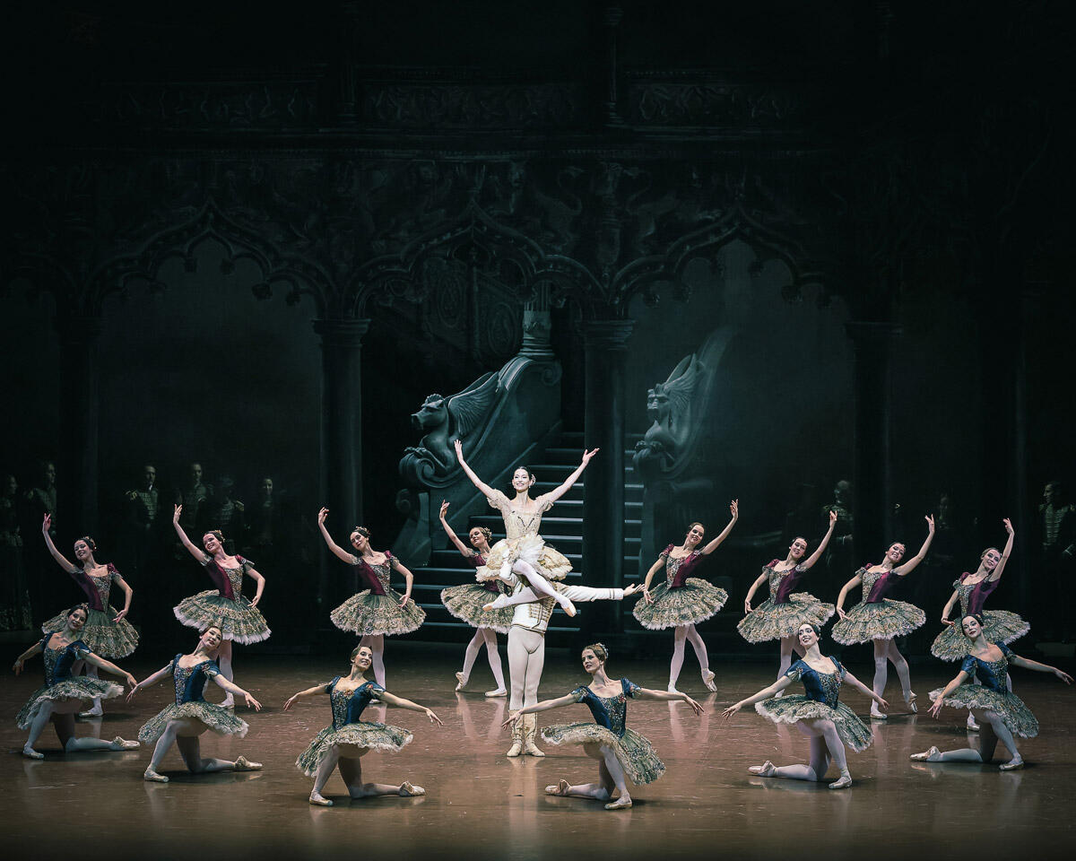 OPB-Paquita-31.--c-Maria-Helena-Buckley-----Hannah-O-Neill-Germain-Louvet.jpg