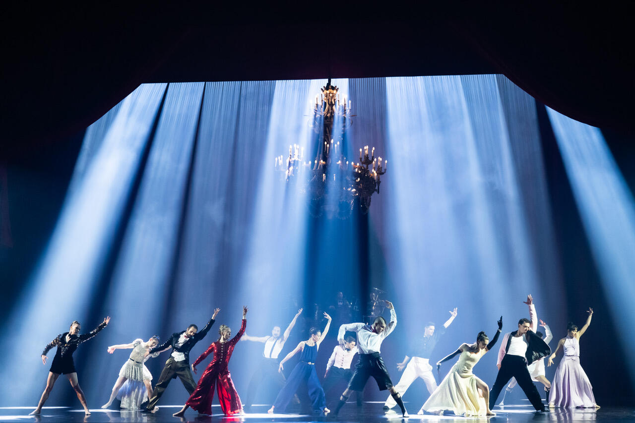 RED CARPET, Hofesh Shechter (c) Julien Benhamou OnP-2309.jpeg