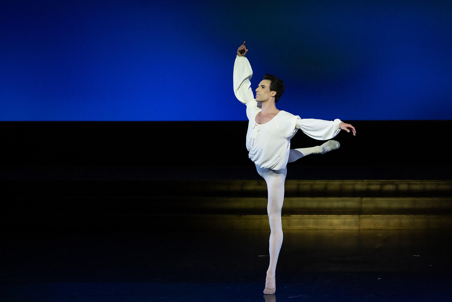 ROMEO-ET-JULIETTE-(Rudolf-Noureev),-T-Docquir-(c)-Julien-Benhamou-OnP-6206.jpg
