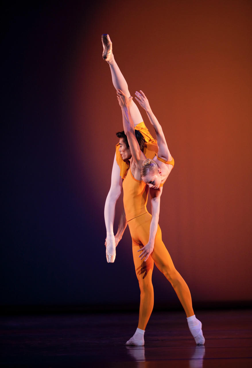 Sarah Lamb and Ryoichi Hirano in Concerto (c) Johan Persson ROH 2010.jpeg