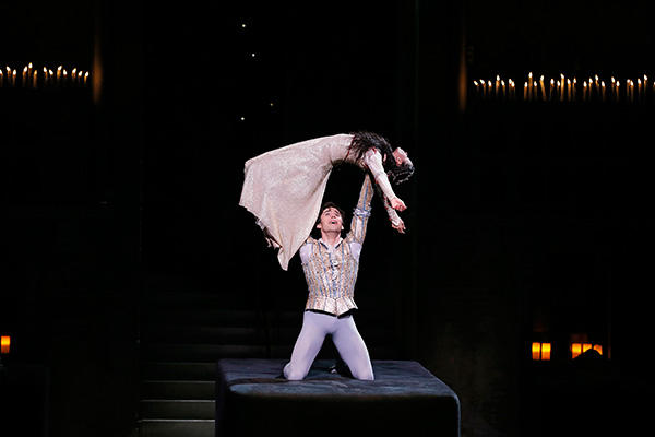 Houston Ballet Connor Walsh & Karina González Photo by Jeff Busby