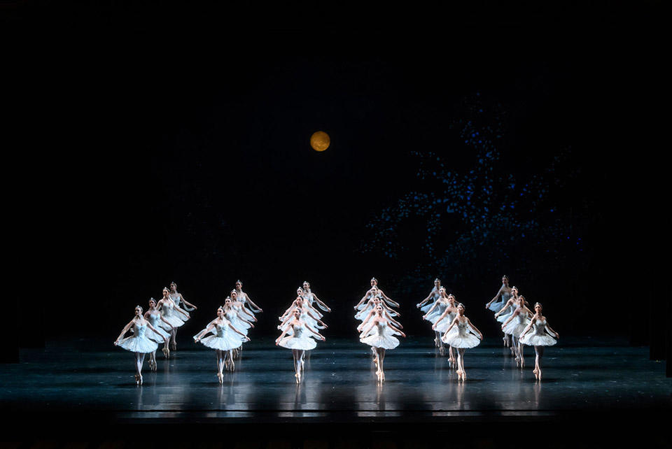 La-Bayadère.-Artists-of-The-Royal-Ballet.-©ROH,-2018.-Photographed-by-Bill-Cooper.-(4).jpg