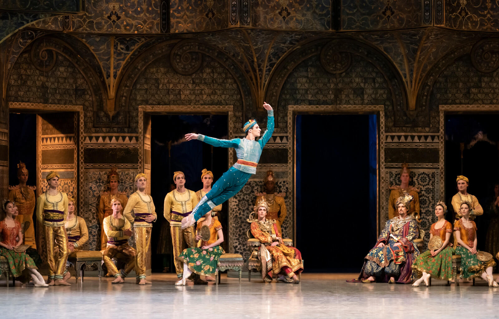 a_Julien_Benhamou___Opera_national_de_Paris-La-Bayadere--Rufolf-Noureev--Paul-Marque--Solor---c--Julien-Benhamou-ONP-1600px.JPG