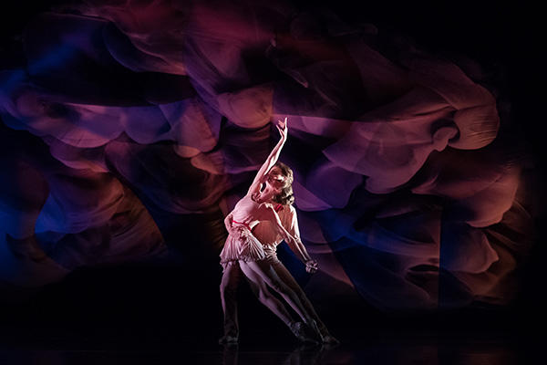 "Scent of Love" Amanda McGuigan & Christopher Rodgers-Wilson Photo by Daniel Boud