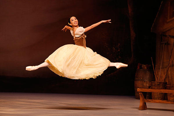 AB Regional Tour "Giselle" Karen Nanasca. Photo by Jeff Busby