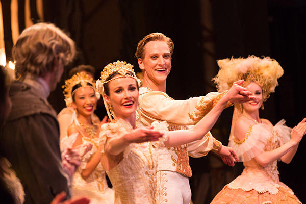 AB "Coppélia" Amber Scott & David Hallberg, photo by Kate Longley