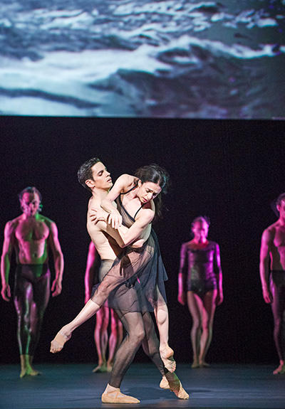 Royal Ballet act 3  Ferri & Bonelli (c) ROH