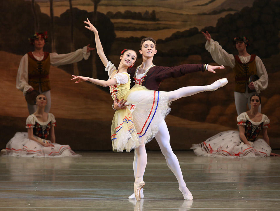 M.-Nagahisa-_-Y.-Baibordin-in-Giselle-by-Natasha-Razina-©-State-Academic-Mariinsky-Theatre-(2).jpg